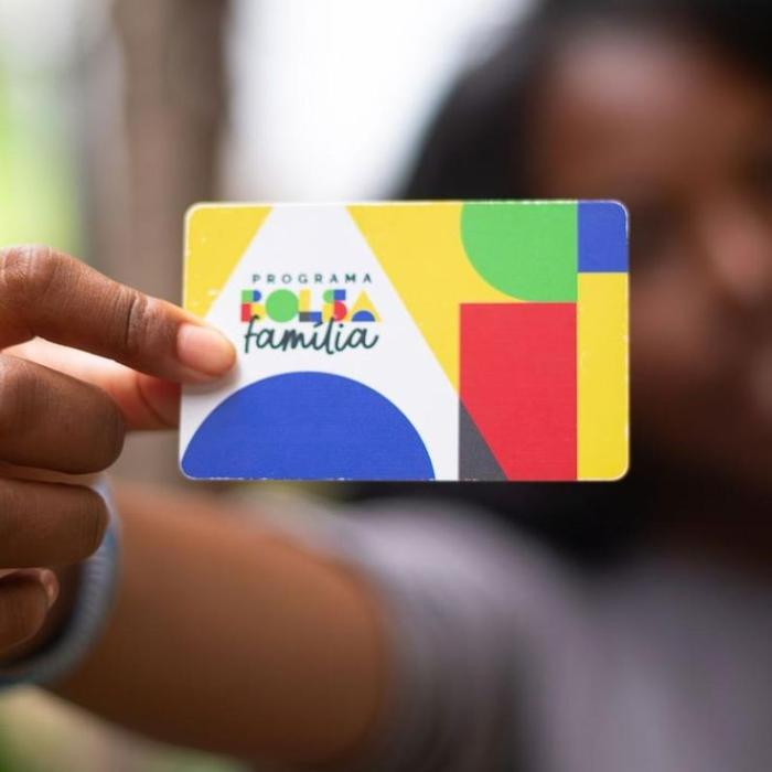 A HIPOCRISIA DO OLHAR COLONIAL SOBRE O BEM-ESTAR SOCIAL