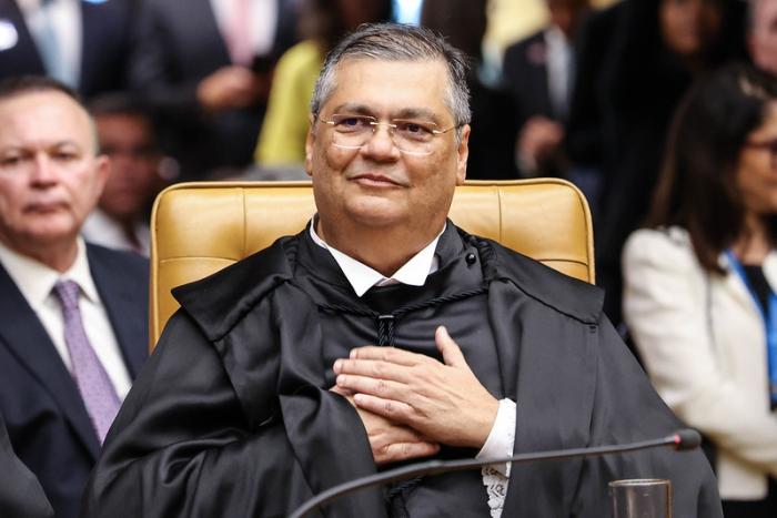 O RETRATO DO RACISMO ESTRUTURAL E DO ABUSO DE PODER NO AMBIENTE ESCOLAR