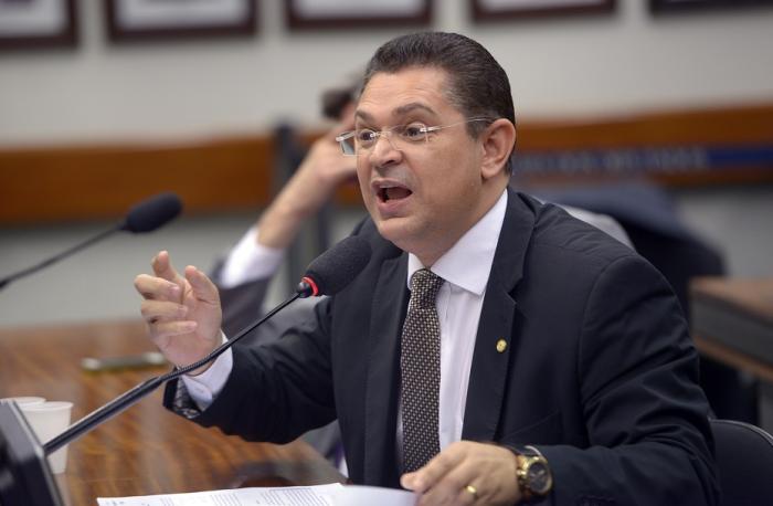 O ARRANJO SEM FIM DAS EMENDAS E O RETORNO DA PF AO CONGRESSO
