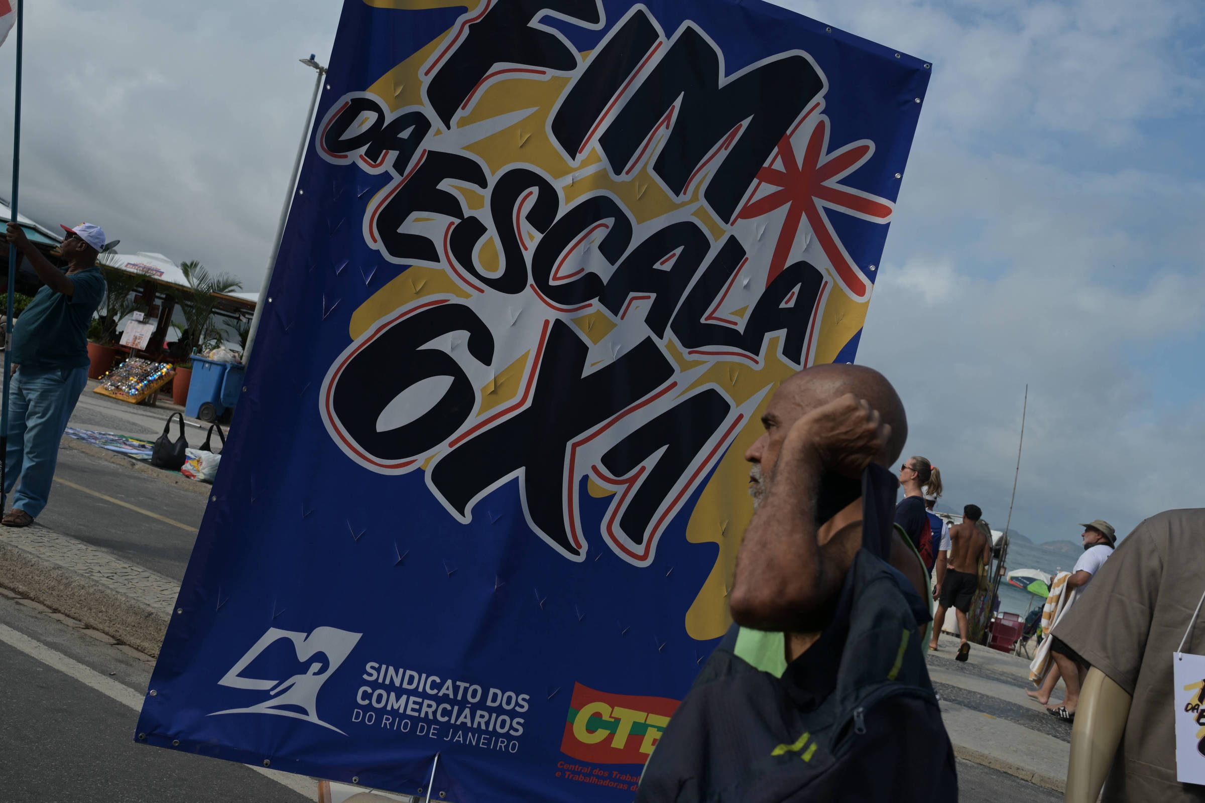 Comitiva de empresários tenta 'última cartada' para barrar fim da escala 6x1
