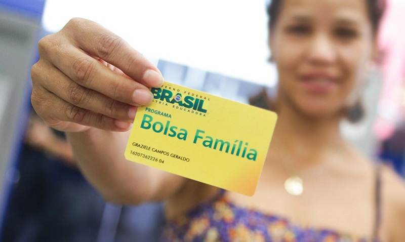Pesquisa: para 51%, Bolsa Família incentiva beneficiários a não trabalharem