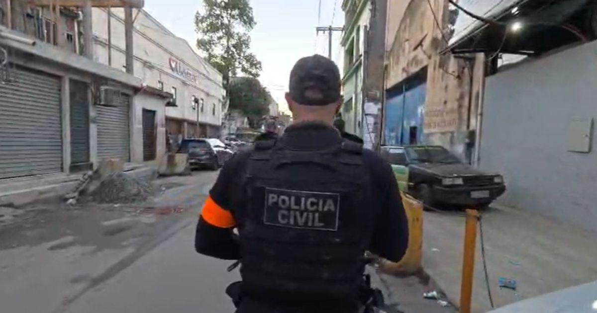 RJ: Polícia faz operação na Maré contra comércio ilegal de armas