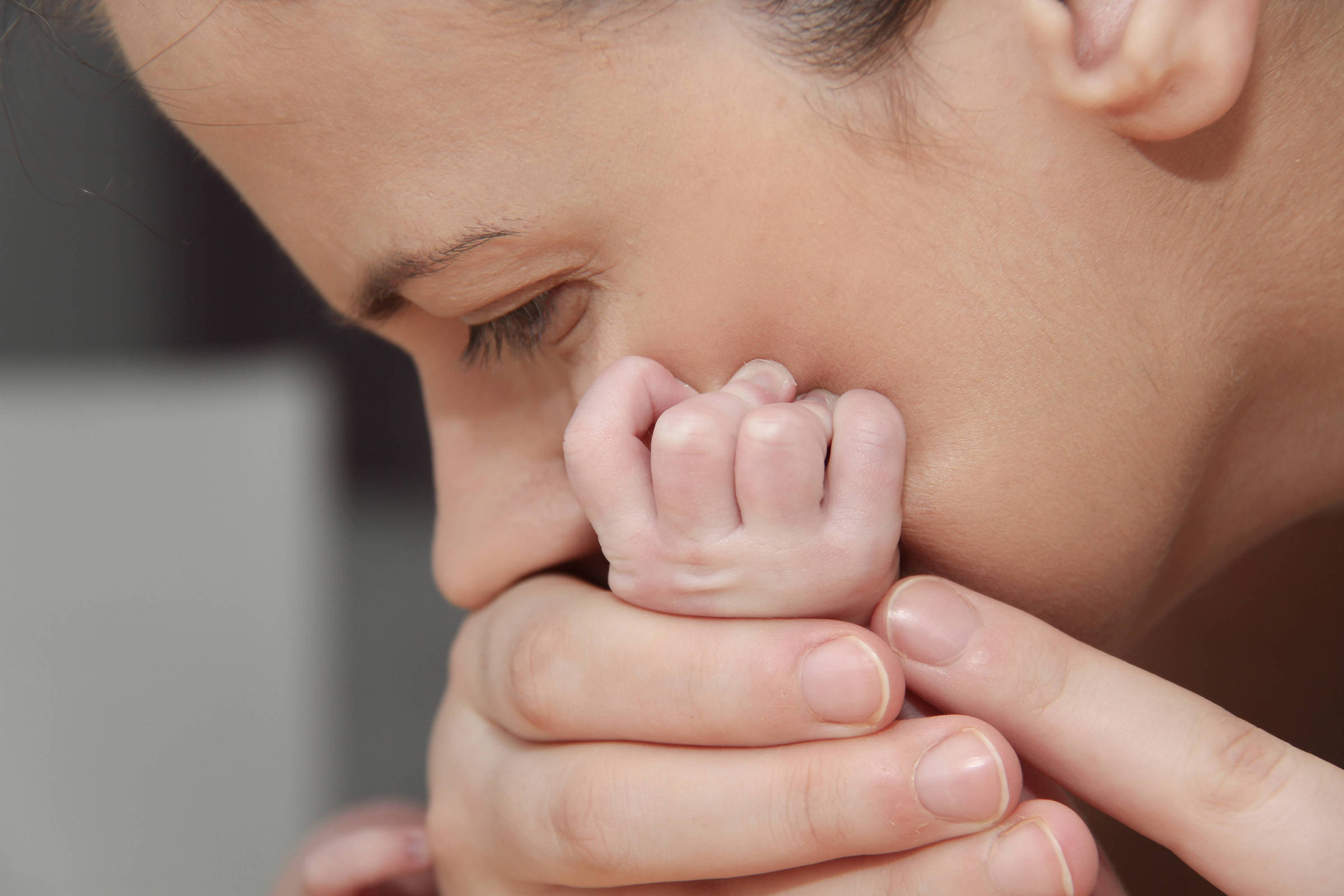 'Como ser Mãe', série em áudio, aborda os dilemas da maternidade moderna