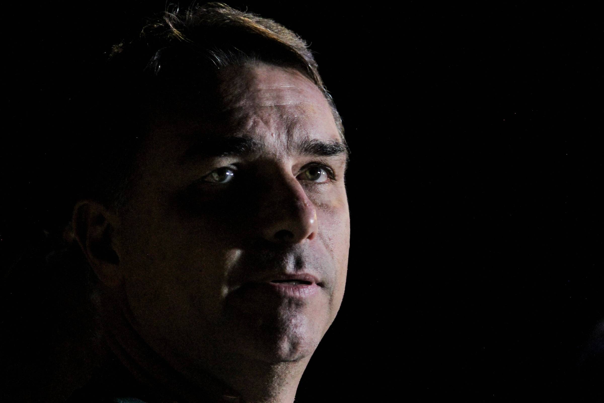 Vorcaro pagou R$ 61 milhões para filme sobre Jair Bolsonaro, e Flávio pediu mais