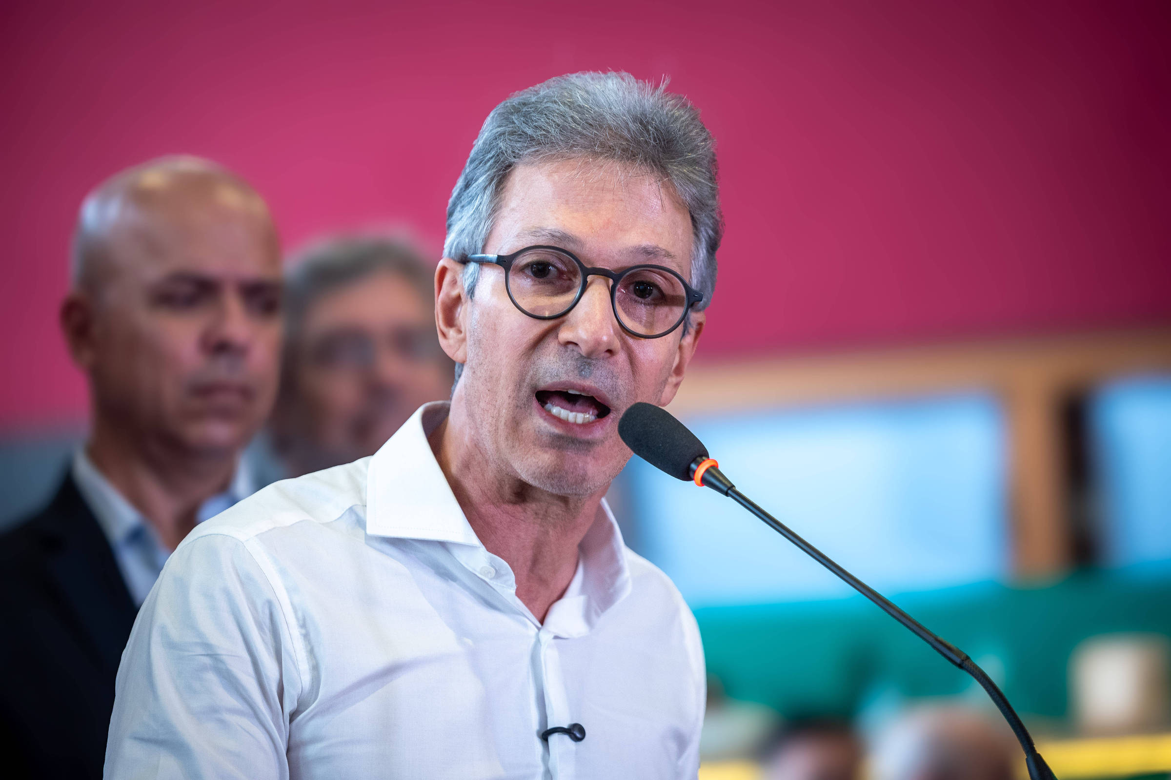 Novo diz que vídeo de Zema contra Flávio mostra que ele não é linha auxiliar do bolsonarismo
