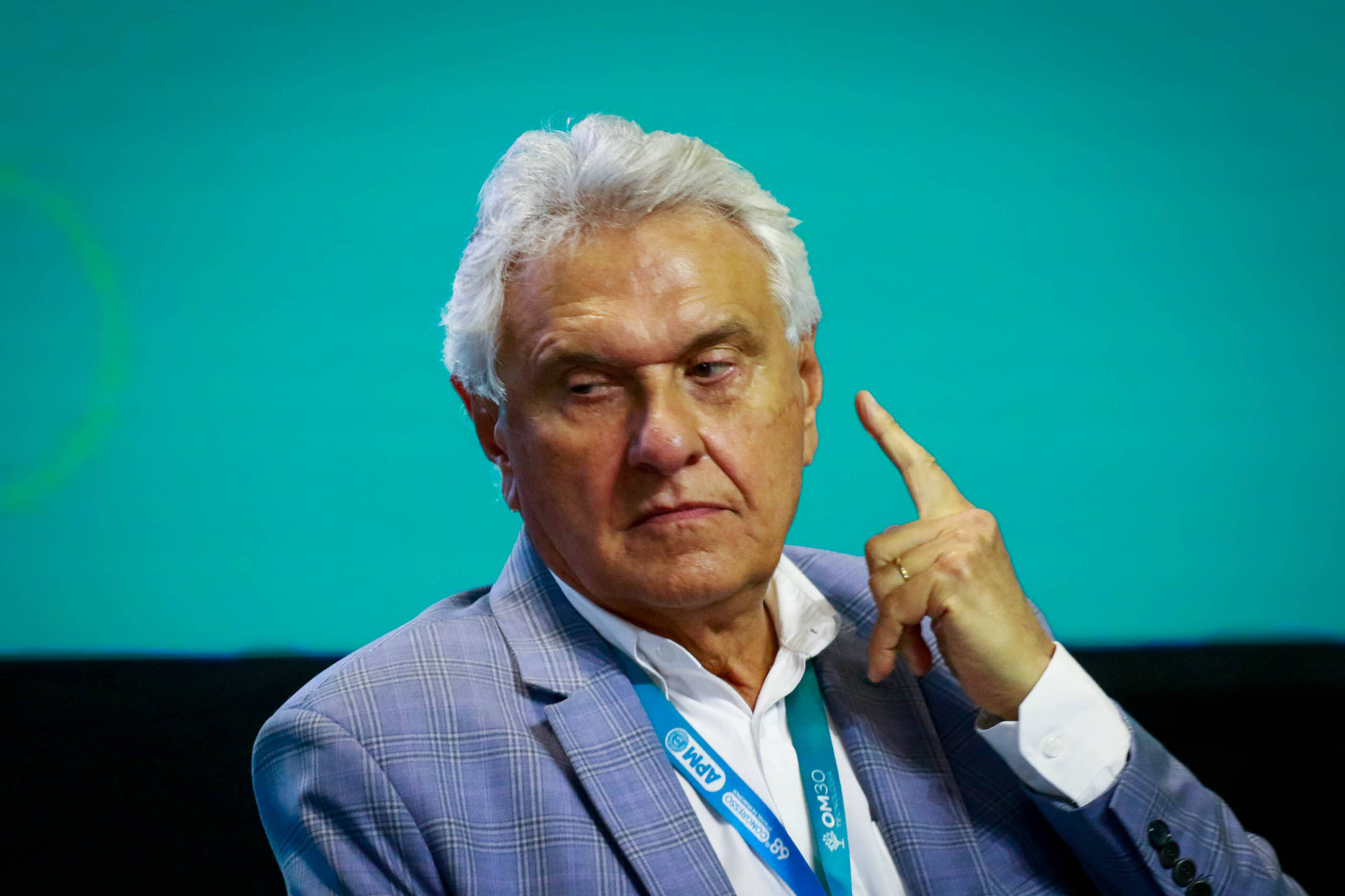 Vice-líder do governo Lula pede que PF investigue Caiado por transações com fintech suspeita