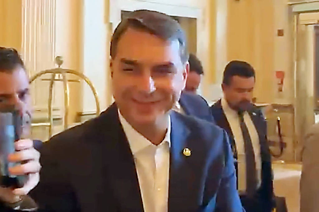 Governo vê risco para pauta comercial em visita de Flávio a Trump