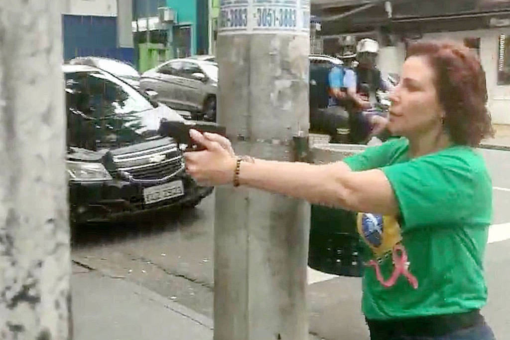 Jornalista perseguido por Zambelli tem ordem de prisão em regime aberto revogada em SP